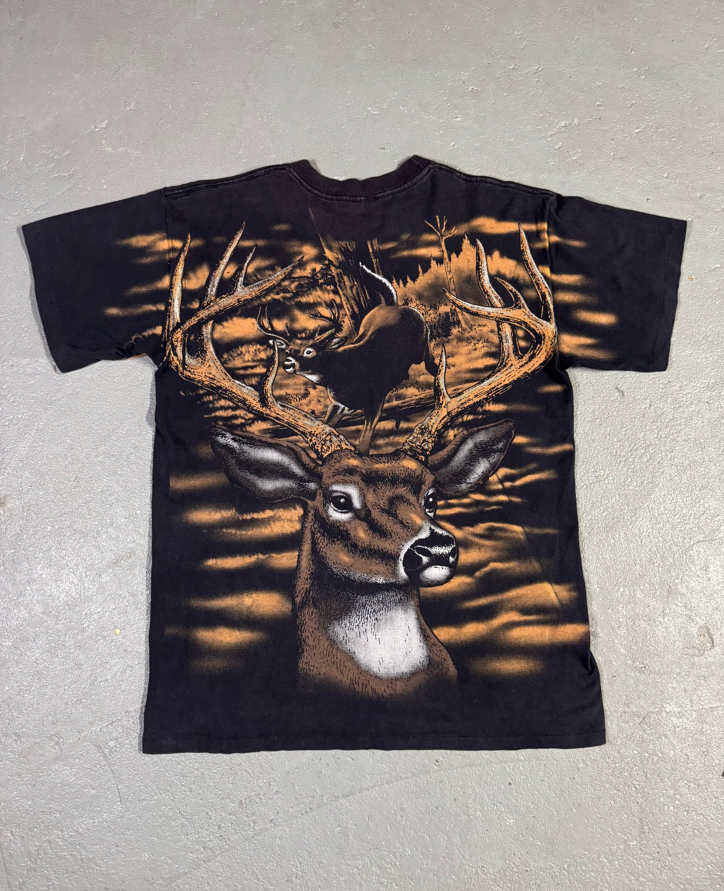 90s Deer Aop Tee Sz L-XL