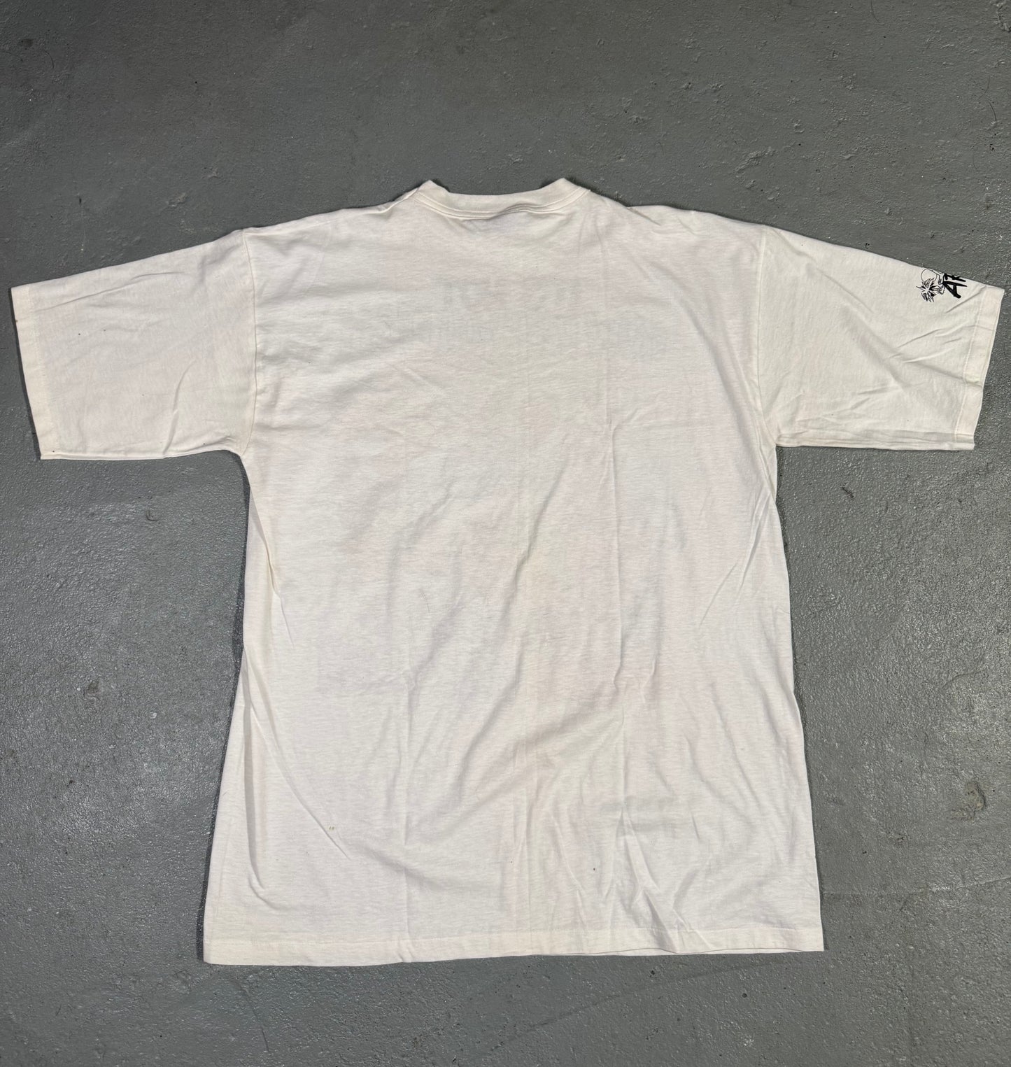 Single stitch “It’s how you wiggle your worm” Tee Sz XL