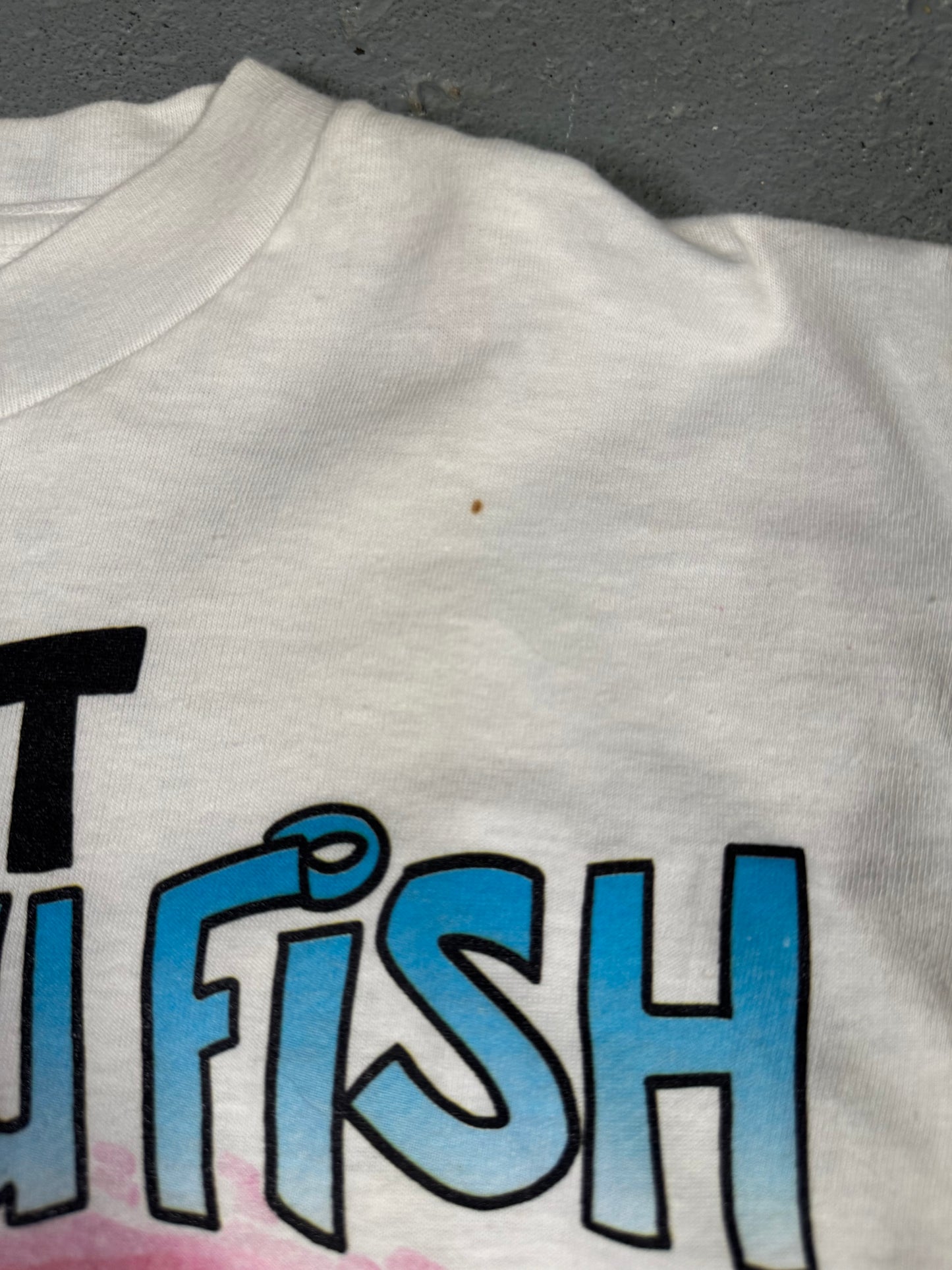 Single stitch “It’s how you wiggle your worm” Tee Sz XL