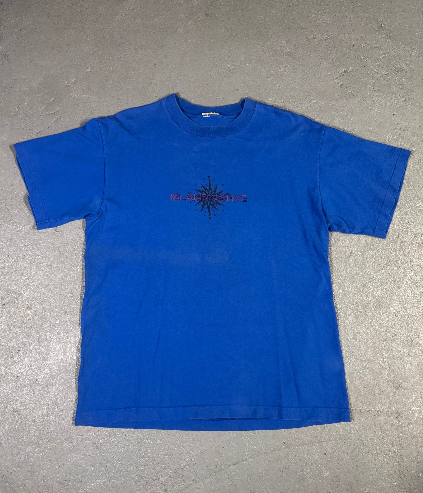 Single stitch Island Native Tee Sz L-XL