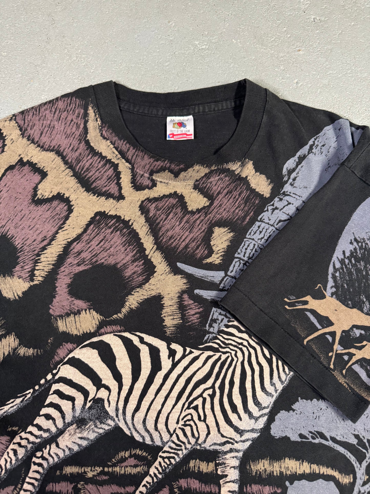 90s Single stitch Safari Aop Tee Sz XL